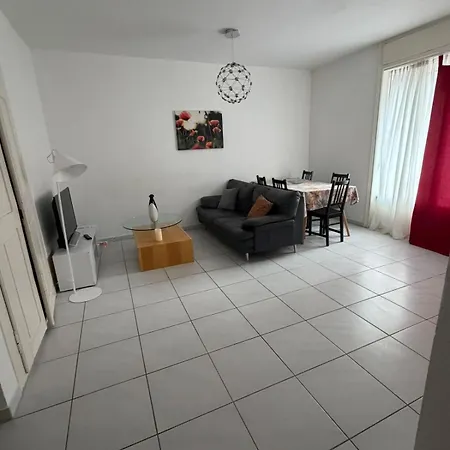 2 Aus41 0f R 8045 S1 Appartamento Zurigo