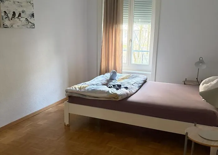 Apartment 2 Aus41 0f R 8045 S1 *